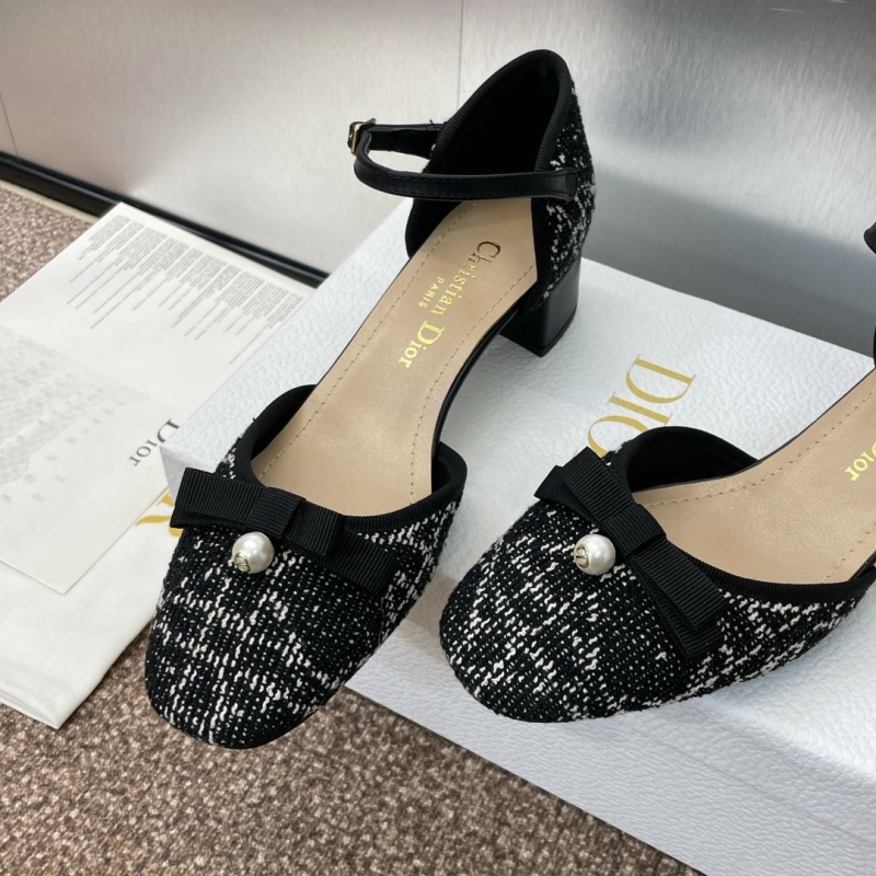 ch**an D*or sandals